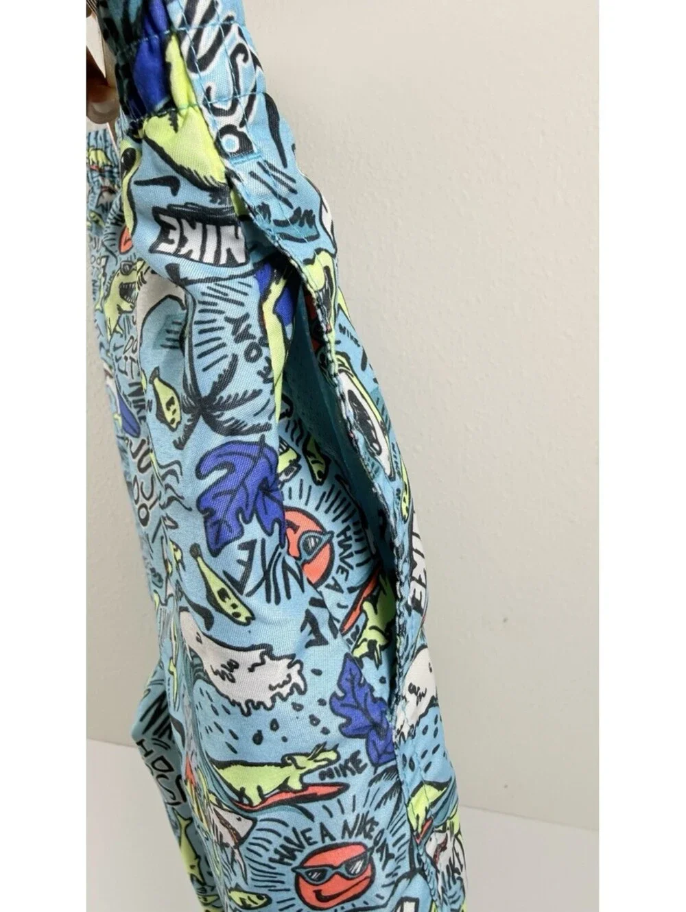 Nike Shark Party Meshed Lined Volley Shorts Boy's Size XL (13-15)